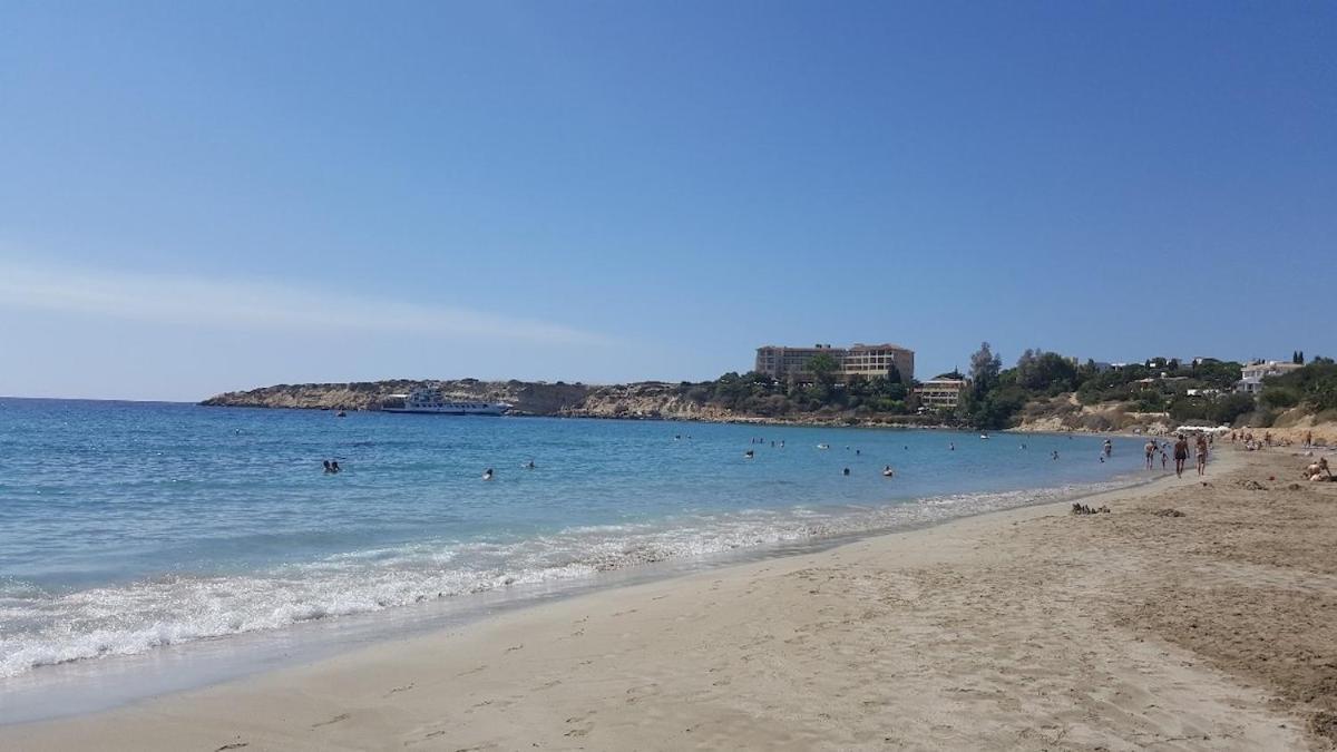 Sun Island Apartments Paphos Ngoại thất bức ảnh