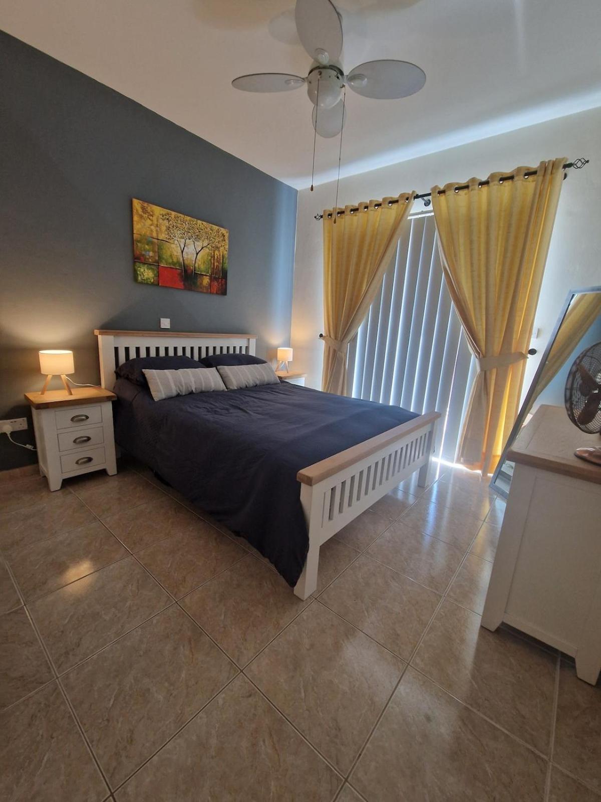 Sun Island Apartments Paphos Ngoại thất bức ảnh