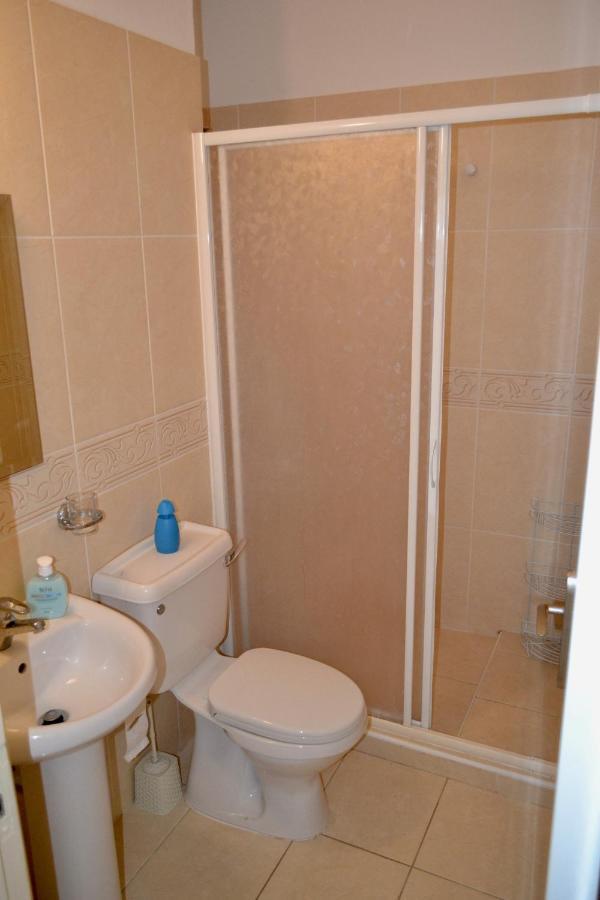 Sun Island Apartments Paphos Ngoại thất bức ảnh